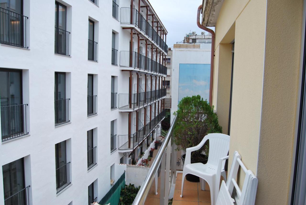 Neptuno Apartments Calella Exterior photo